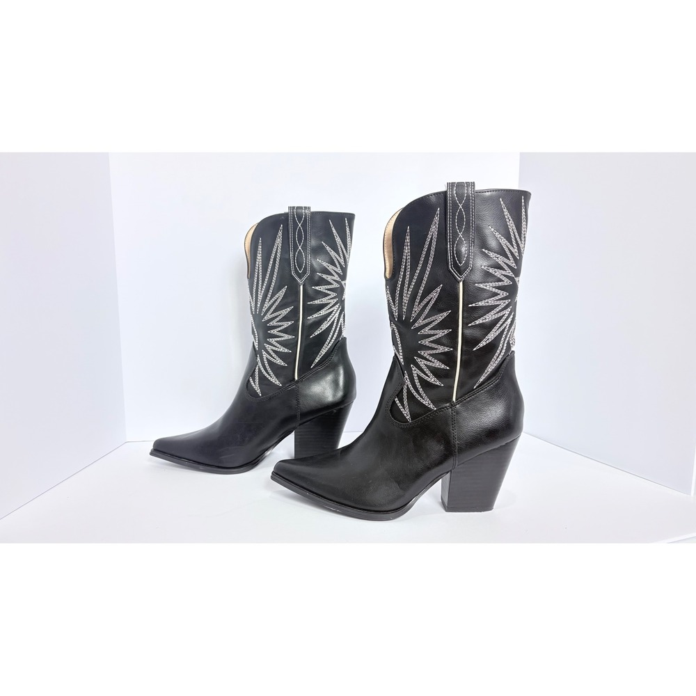 Oasis Society Black & White Starburst Embroidered Cowboy Boots Size 10 Western